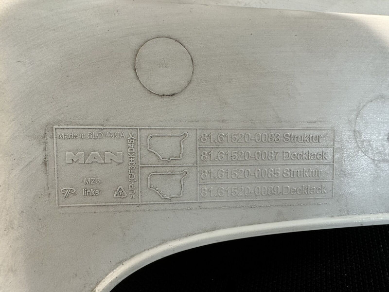 MAN foot step, left side - Bumper voor Vrachtwagen: afbeelding 3 MAN foot step, left side - Bumper voor Vrachtwagen: afbeelding 3