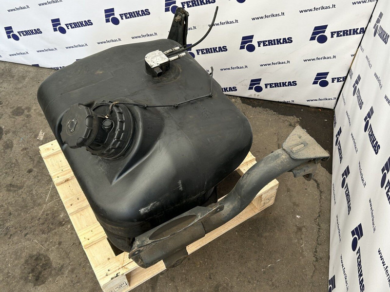 Mercedes-Benz 120l - Brandstoftank voor Vrachtwagen: afbeelding 3 Mercedes-Benz 120l - Brandstoftank voor Vrachtwagen: afbeelding 3