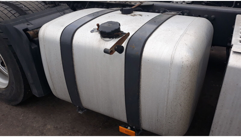 Mercedes-Benz Actros - Brandstoftank voor Vrachtwagen: afbeelding 1 Mercedes-Benz Actros - Brandstoftank voor Vrachtwagen: afbeelding 1