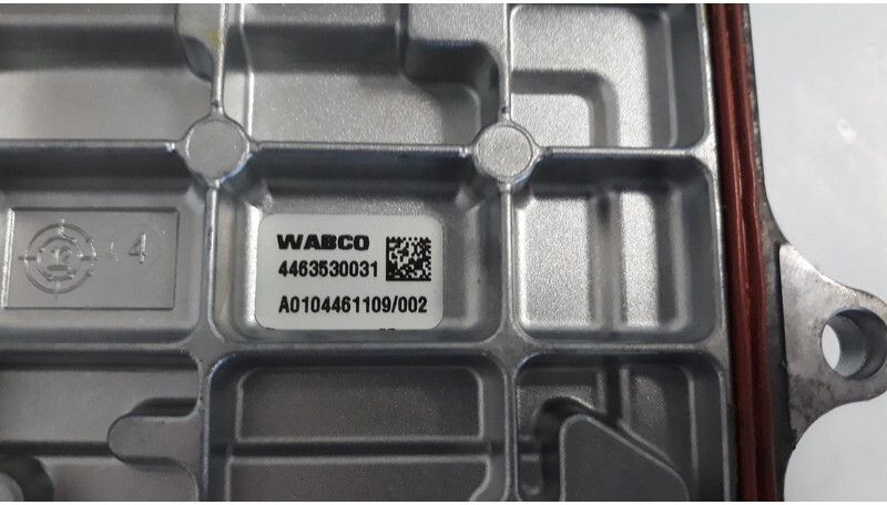 Mercedes-Benz Actros MP4 - ECU voor Vrachtwagen: afbeelding 4 Mercedes-Benz Actros MP4 - ECU voor Vrachtwagen: afbeelding 4