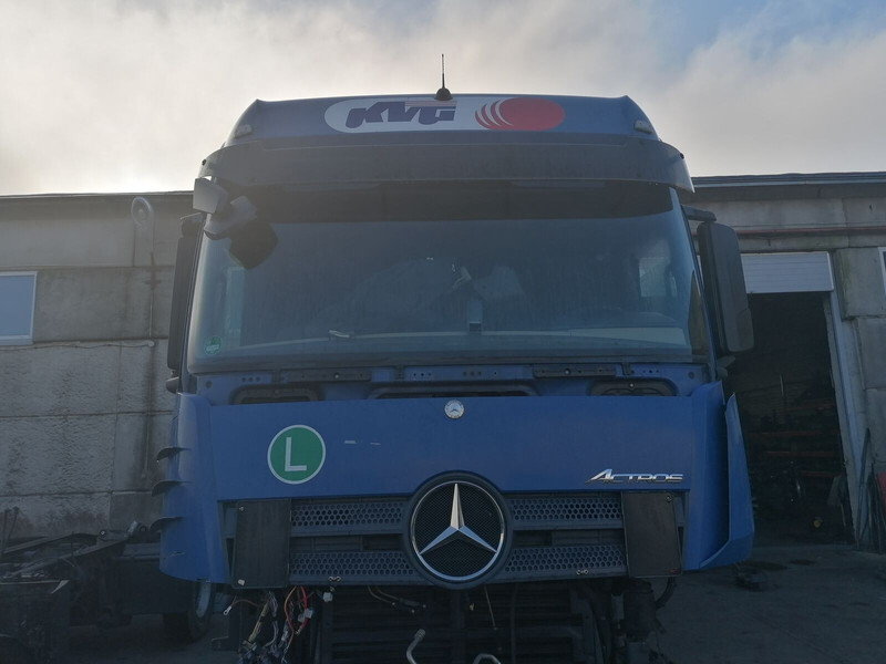 Mercedes-Benz Actros MP4 - Cabine en interieur voor Vrachtwagen: afbeelding 1 Mercedes-Benz Actros MP4 - Cabine en interieur voor Vrachtwagen: afbeelding 1