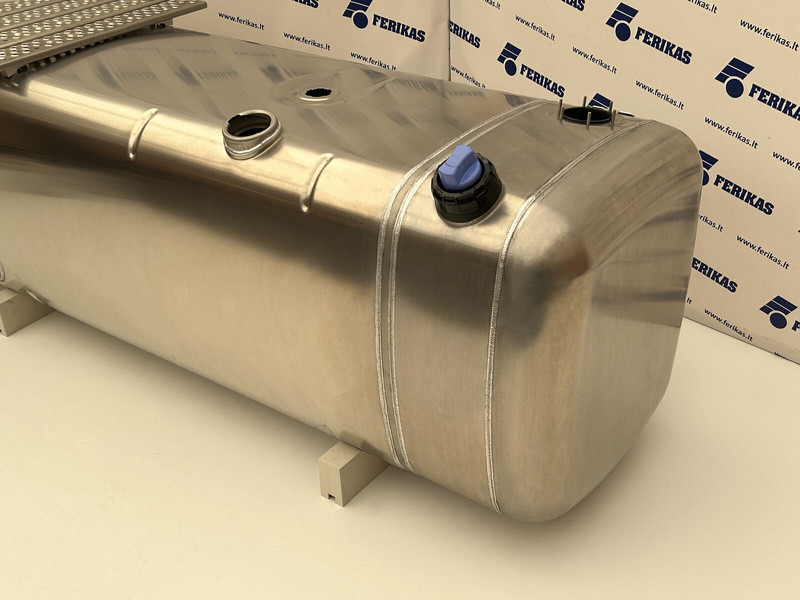 Mercedes-Benz Fuel tank 720L + 75L AdBlue - Brandstoftank voor Vrachtwagen: afbeelding 3 Mercedes-Benz Fuel tank 720L + 75L AdBlue - Brandstoftank voor Vrachtwagen: afbeelding 3