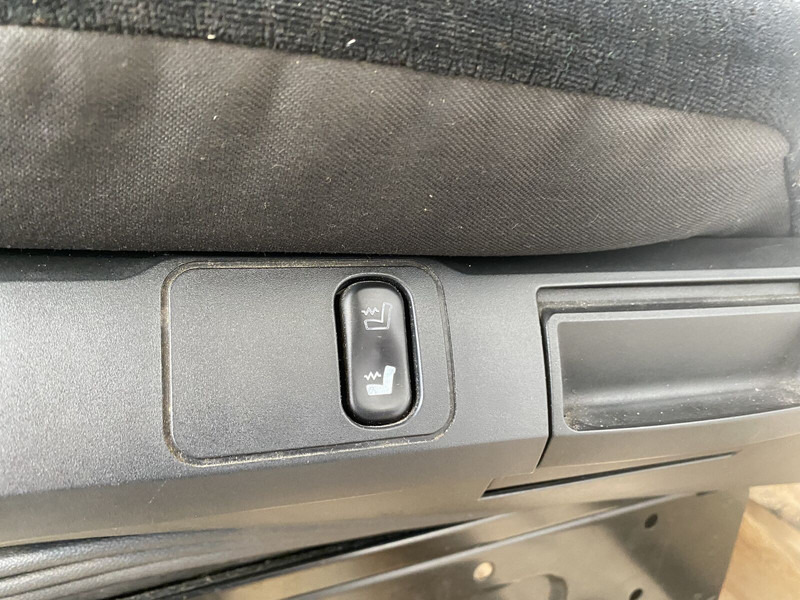Mercedes-Benz MP4 actros - Zitplaats voor Vrachtwagen: afbeelding 3 Mercedes-Benz MP4 actros - Zitplaats voor Vrachtwagen: afbeelding 3