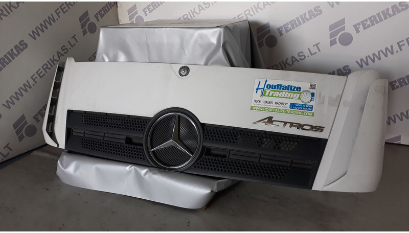 Mercedes-Benz MP4 complete front engine cover hood - Motorkap voor Vrachtwagen: afbeelding 3 Mercedes-Benz MP4 complete front engine cover hood - Motorkap voor Vrachtwagen: afbeelding 3