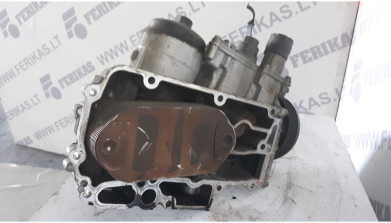 Mercedes-Benz oil coolant module - Oliekoeler voor Vrachtwagen: afbeelding 3 Mercedes-Benz oil coolant module - Oliekoeler voor Vrachtwagen: afbeelding 3