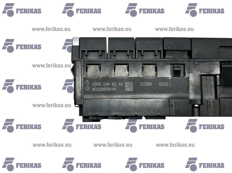 Mercedes-Benz warning light switch panel - Instrumentenpaneel voor Vrachtwagen: afbeelding 3 Mercedes-Benz warning light switch panel - Instrumentenpaneel voor Vrachtwagen: afbeelding 3