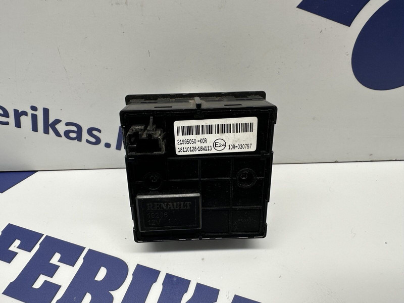 Renault lights switch - Instrumentenpaneel voor Vrachtwagen: afbeelding 2 Renault lights switch - Instrumentenpaneel voor Vrachtwagen: afbeelding 2