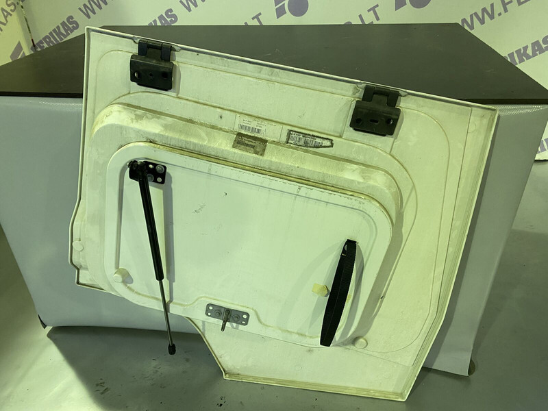 Renault luggage cover - Bumper voor Vrachtwagen: afbeelding 3 Renault luggage cover - Bumper voor Vrachtwagen: afbeelding 3