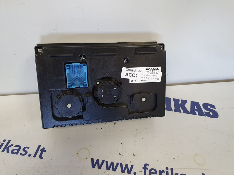 Scania heater control unit - Instrumentenpaneel voor Vrachtwagen: afbeelding 2 Scania heater control unit - Instrumentenpaneel voor Vrachtwagen: afbeelding 2