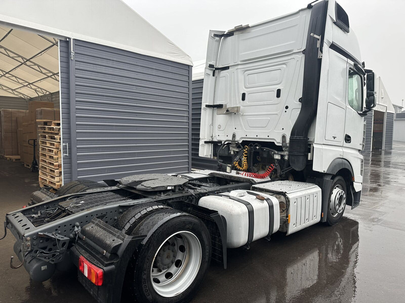 Mercedes-Benz Actros MP4 - Trekker: afbeelding 4 Mercedes-Benz Actros MP4 - Trekker: afbeelding 4