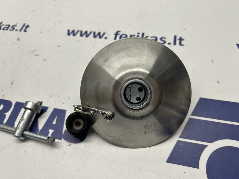 Universal fuel tank anti-theft protection, 100mm - Brandstoftoevoer voor Vrachtwagen: afbeelding 2 Universal fuel tank anti-theft protection, 100mm - Brandstoftoevoer voor Vrachtwagen: afbeelding 2