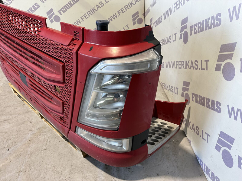 Volvo FH4 - Bumper voor Vrachtwagen: afbeelding 2 Volvo FH4 - Bumper voor Vrachtwagen: afbeelding 2