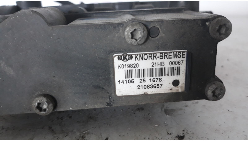Volvo suspension control valve - Remdelen voor Vrachtwagen: afbeelding 4 Volvo suspension control valve - Remdelen voor Vrachtwagen: afbeelding 4