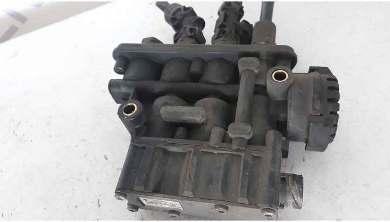 Volvo suspension control valve - Remdelen voor Vrachtwagen: afbeelding 1 Volvo suspension control valve - Remdelen voor Vrachtwagen: afbeelding 1