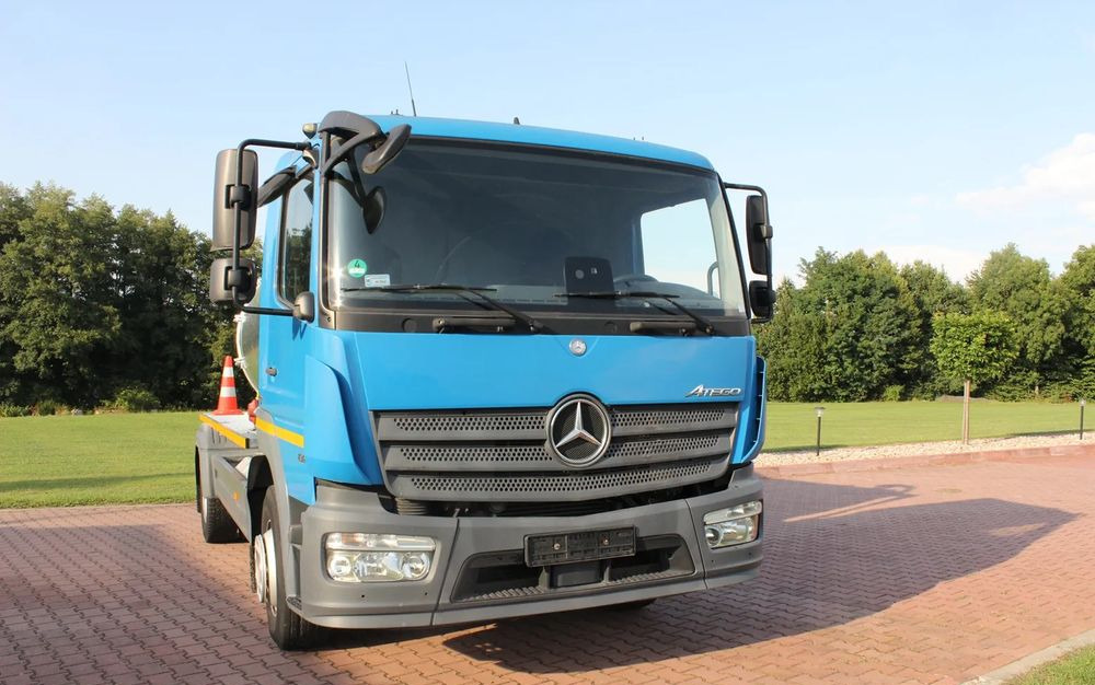 Mercedes-Benz ATEGO 13 18 EURO 6 BLUETEC 6 BECZKAASENIZACYJNA 7 200 LITRÓW - Andere machine: afbeelding 3 Mercedes-Benz ATEGO 13 18 EURO 6 BLUETEC 6 BECZKAASENIZACYJNA 7 200 LITRÓW - Andere machine: afbeelding 3