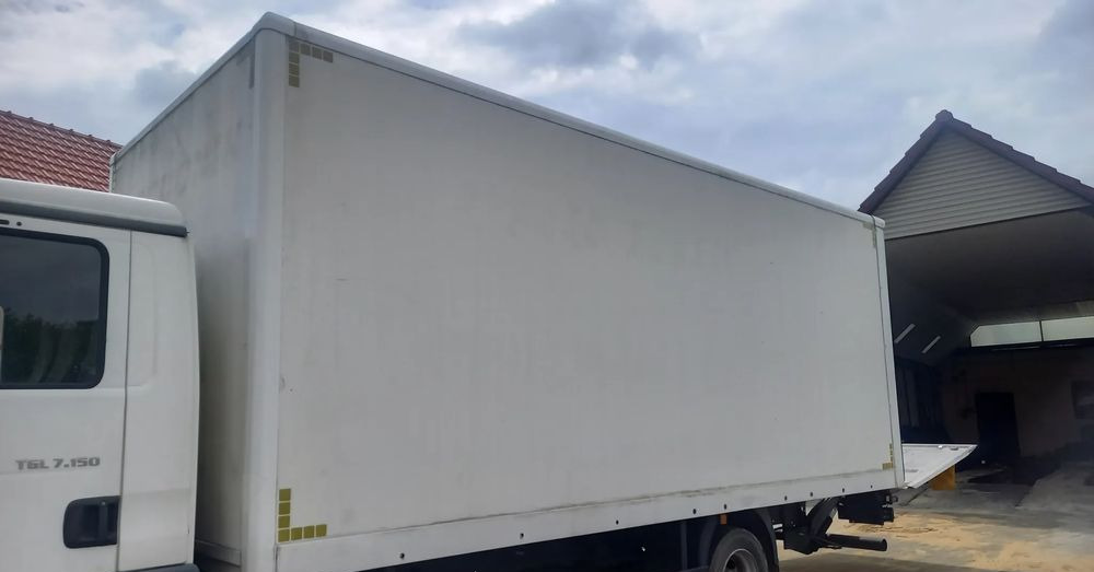 Inny KONTENER 6.10 - Gesloten laadbak: afbeelding 1 Inny KONTENER 6.10 - Gesloten laadbak: afbeelding 1
