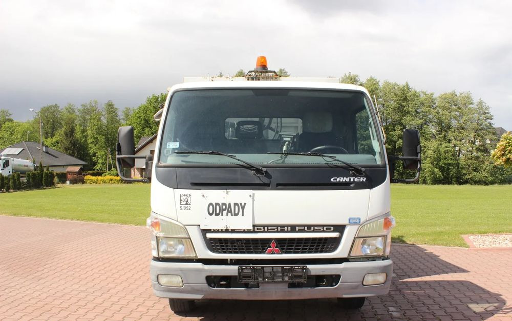 Mitsubishi CANTER 7C15 - Vuilniswagen: afbeelding 4 Mitsubishi CANTER 7C15 - Vuilniswagen: afbeelding 4