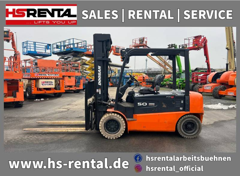 Doosan B50X5 5T 6m Triplex non-marking (1840) - Elektrische heftruck: afbeelding 1 Doosan B50X5 5T 6m Triplex non-marking (1840) - Elektrische heftruck: afbeelding 1