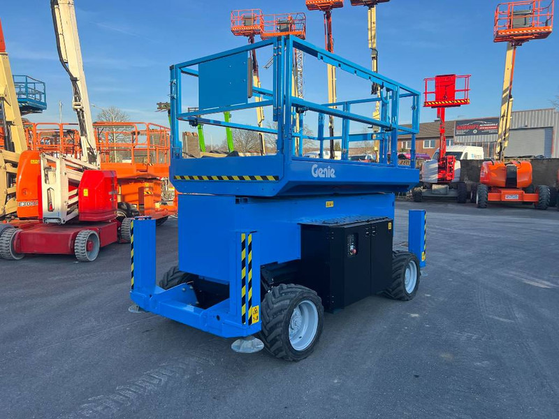 Genie GS4069 RT diesel 4x4 14m (1834) - Schaarlift: afbeelding 3 Genie GS4069 RT diesel 4x4 14m (1834) - Schaarlift: afbeelding 3
