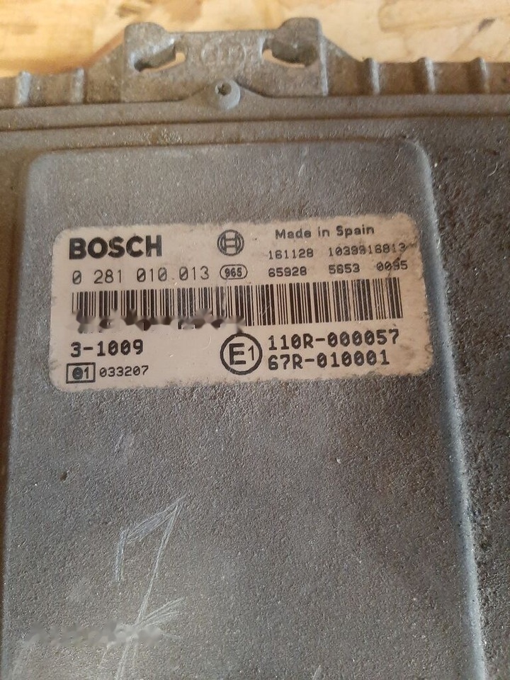Bosch 0 281 010 013 - ECU voor Bus: afbeelding 1 Bosch 0 281 010 013 - ECU voor Bus: afbeelding 1