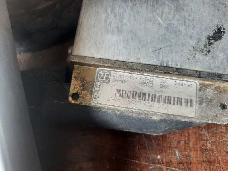 Bosch Bader 0504.1.A00 EST-32 - ECU: afbeelding 2 Bosch Bader 0504.1.A00 EST-32 - ECU: afbeelding 2