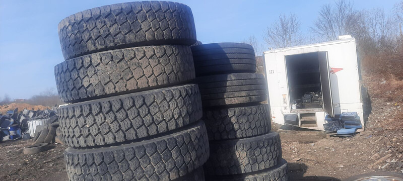 Band voor Vrachtwagen Michelin 295*80R22.5 255*70 \ 275*70* 265\70R19.5: afbeelding 7 Band voor Vrachtwagen Michelin 295*80R22.5 255*70 \ 275*70* 265\70R19.5: afbeelding 7