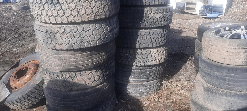 Michelin 295*80R22.5 255*70 \ 275*70* 265\70R19.5 - Band voor Vrachtwagen: afbeelding 5 Michelin 295*80R22.5 255*70 \ 275*70* 265\70R19.5 - Band voor Vrachtwagen: afbeelding 5