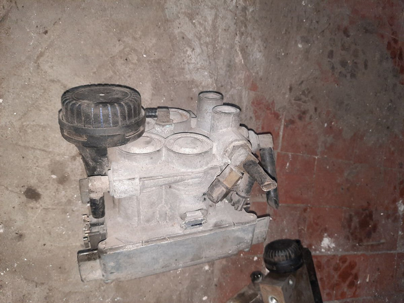 Scania Knorr- Bremz 0486203025. 4800010110.486200008.486203033 - Onderdelen: afbeelding 1 Scania Knorr- Bremz 0486203025. 4800010110.486200008.486203033 - Onderdelen: afbeelding 1