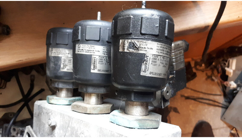 Scania B12 - Kabels/ Draden: afbeelding 2 Scania B12 - Kabels/ Draden: afbeelding 2