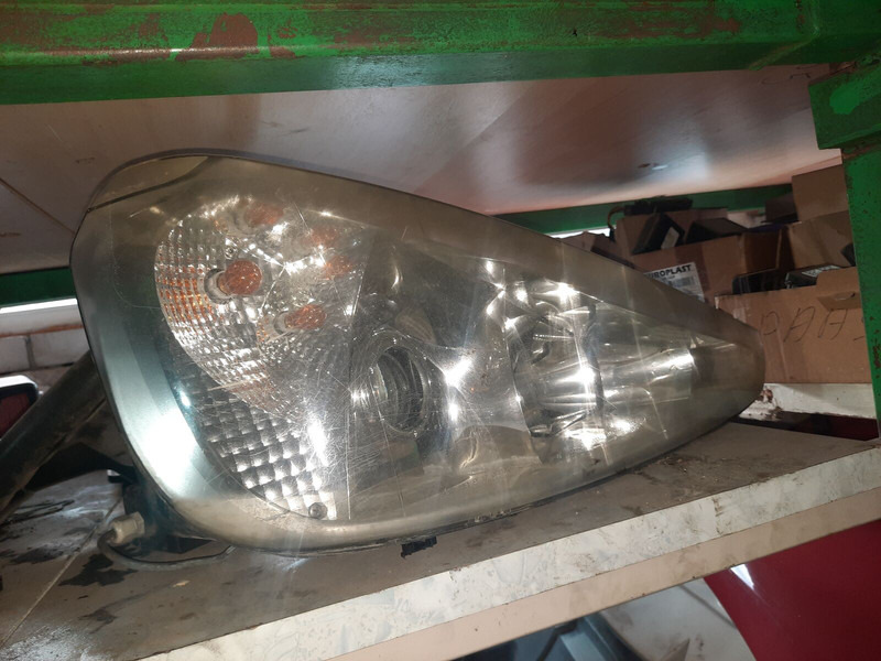 Scania Иризар Volvo. Ман. Мерседес - Koplamp: afbeelding 4 Scania Иризар Volvo. Ман. Мерседес - Koplamp: afbeelding 4