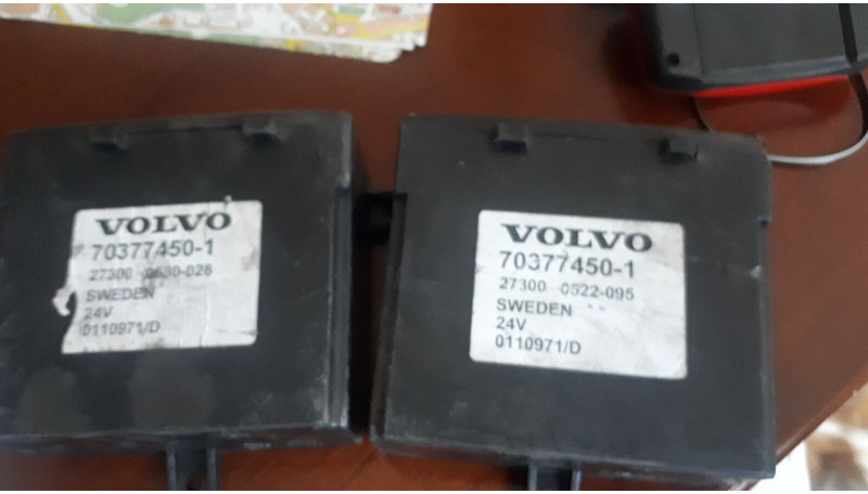 Volvo 20503188-P04.3195082-2 R03 - ECU: afbeelding 3 Volvo 20503188-P04.3195082-2 R03 - ECU: afbeelding 3