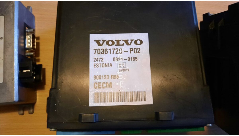 ECU Volvo 20815236-P04. 70327101. 2054900 . 20744283-01. 3192577. 20815236: afbeelding 13 ECU Volvo 20815236-P04. 70327101. 2054900 . 20744283-01. 3192577. 20815236: afbeelding 13
