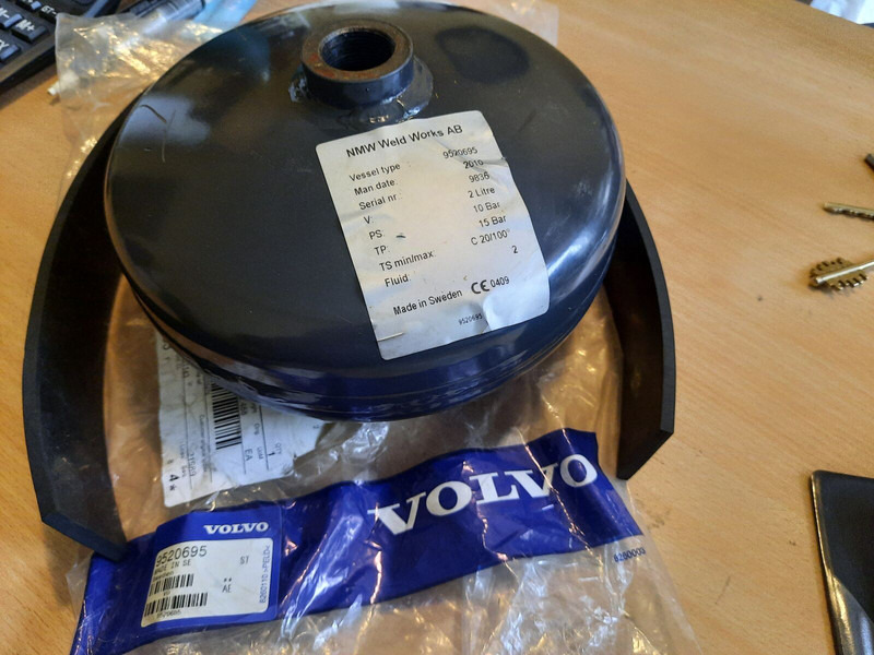 Volvo 9520695 - Hydraulica: afbeelding 1 Volvo 9520695 - Hydraulica: afbeelding 1