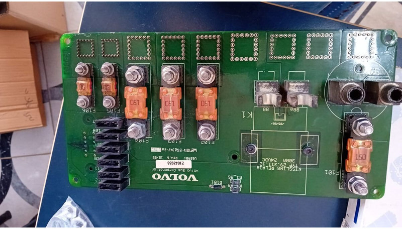 Volvo - Elektrisch systeem: afbeelding 2 Volvo - Elektrisch systeem: afbeelding 2