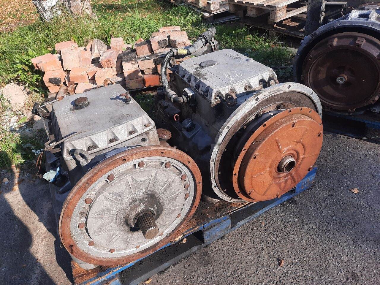 Volvo VOITH 864.5 \ 854.5 \ 854.3E. 864.3E/ 864.3/ 861/ 863 Volvo B12 / B7/ B10 - Versnellingsbak voor Bus: afbeelding 1 Volvo VOITH 864.5 \ 854.5 \ 854.3E. 864.3E/ 864.3/ 861/ 863 Volvo B12 / B7/ B10 - Versnellingsbak voor Bus: afbeelding 1