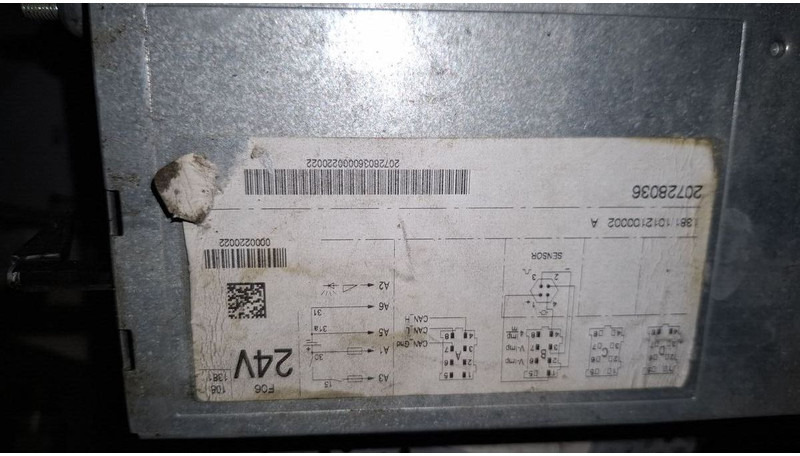 Volvo Video system x-dmr 8 R8 Compact RJ45 - Elektrisch systeem: afbeelding 3 Volvo Video system x-dmr 8 R8 Compact RJ45 - Elektrisch systeem: afbeelding 3