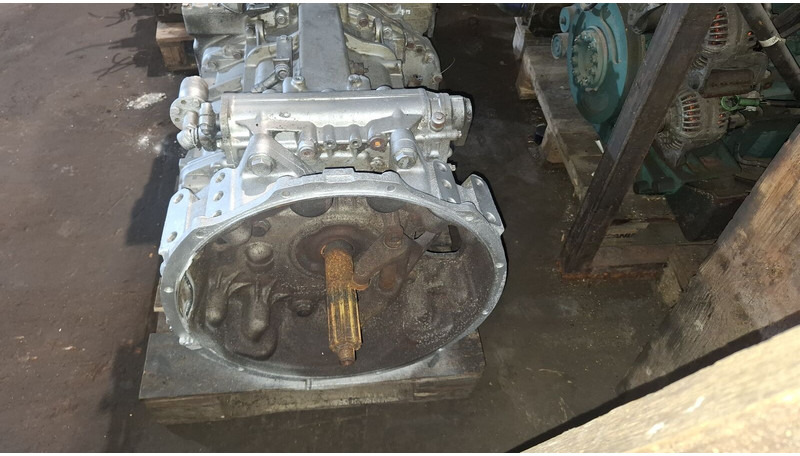 ZF GO210-6. S6 85+GV80/ S6 90 + GV90 - Versnellingsbak: afbeelding 2 ZF GO210-6. S6 85+GV80/ S6 90 + GV90 - Versnellingsbak: afbeelding 2