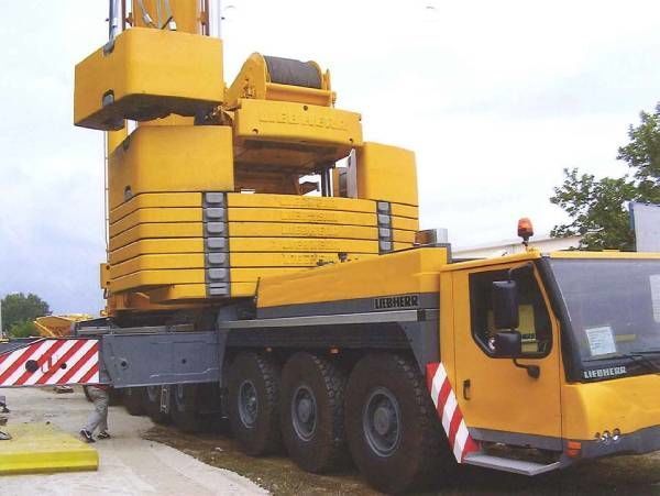 LIEBHERR LTM 1500-8.1 - Mobiele kraan: afbeelding 2 LIEBHERR LTM 1500-8.1 - Mobiele kraan: afbeelding 2