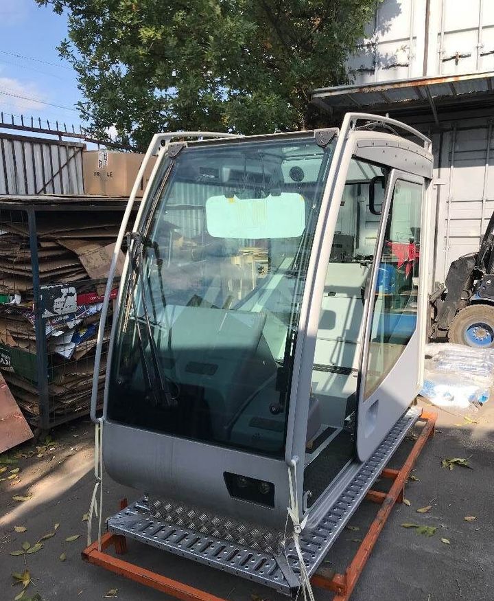 New TADANO FAUN ATF superstructure cab for TADANO FAUN ATF mobile crane - Cabine voor Mobiele kraan: afbeelding 1 New TADANO FAUN ATF superstructure cab for TADANO FAUN ATF mobile crane - Cabine voor Mobiele kraan: afbeelding 1