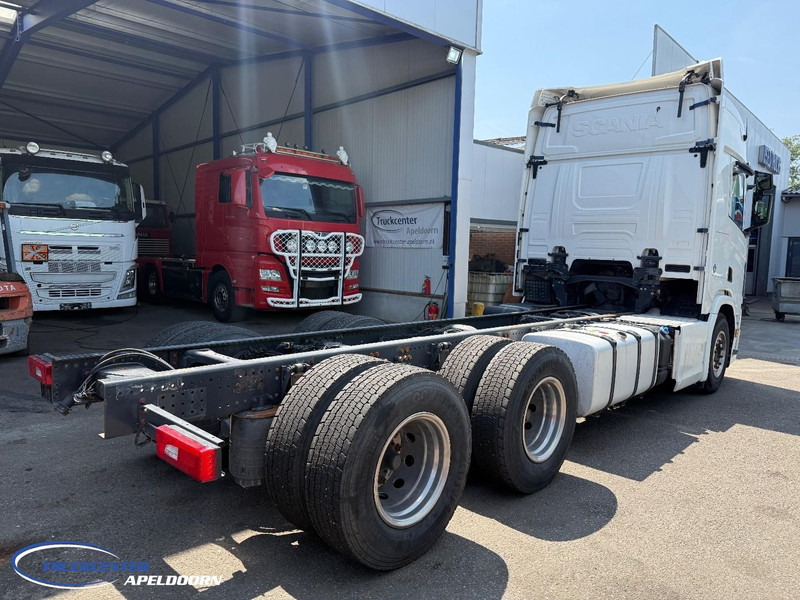 Scania R650 V8 NGS 6x4, Standclima, Retarder, PTO, 9000 Vooras - Chassis vrachtwagen: afbeelding 2 Scania R650 V8 NGS 6x4, Standclima, Retarder, PTO, 9000 Vooras - Chassis vrachtwagen: afbeelding 2