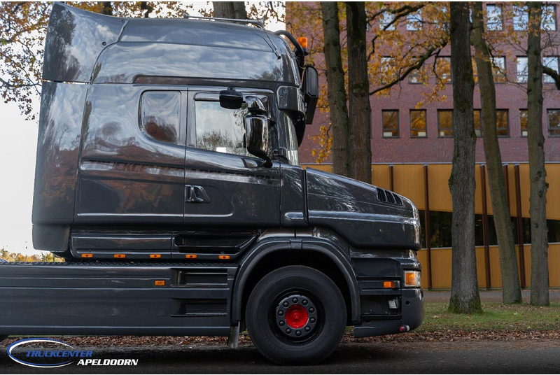 Scania T560 Longline, 6x2 Boogie, Retarder, Torpedo - Hauber - T serie - Trekker: afbeelding 2 Scania T560 Longline, 6x2 Boogie, Retarder, Torpedo - Hauber - T serie - Trekker: afbeelding 2