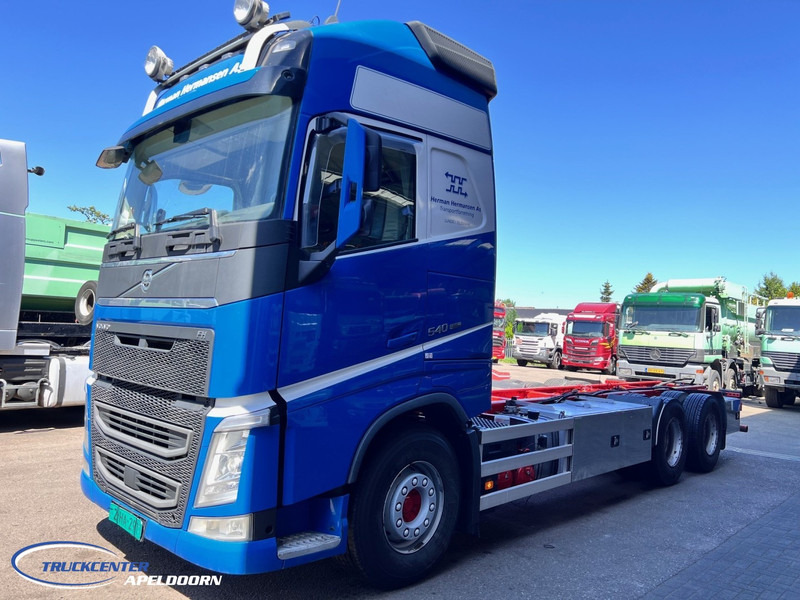 Volvo FH 540 6x4, Dual clutch, XL Globetrotter, PTO, Retarder - Chassis vrachtwagen: afbeelding 3 Volvo FH 540 6x4, Dual clutch, XL Globetrotter, PTO, Retarder - Chassis vrachtwagen: afbeelding 3