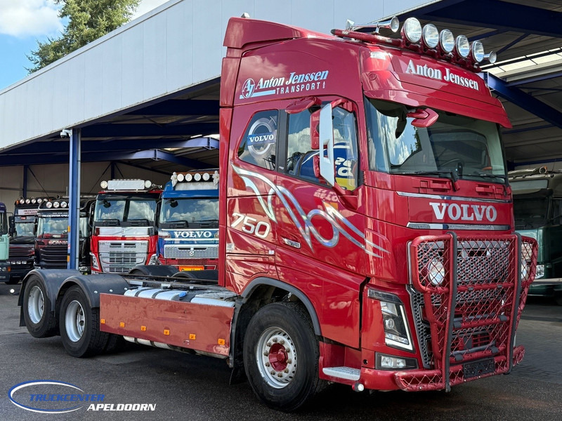 Volvo FH 750 6x4 Tandemlift, Retarder, PTO - Chassis vrachtwagen: afbeelding 1 Volvo FH 750 6x4 Tandemlift, Retarder, PTO - Chassis vrachtwagen: afbeelding 1