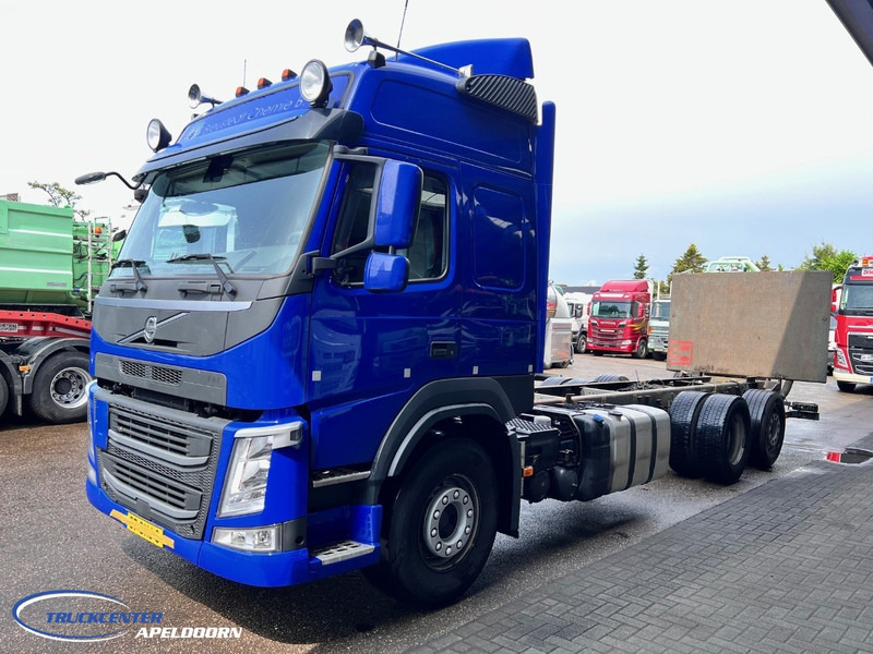 Volvo FM 6x2 Steering axle, NL truck - Chassis vrachtwagen: afbeelding 3 Volvo FM 6x2 Steering axle, NL truck - Chassis vrachtwagen: afbeelding 3