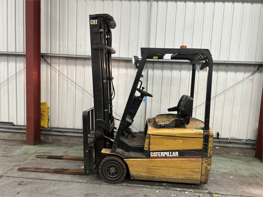 CAT EP16KT - Elektrische heftruck: afbeelding 1 CAT EP16KT - Elektrische heftruck: afbeelding 1