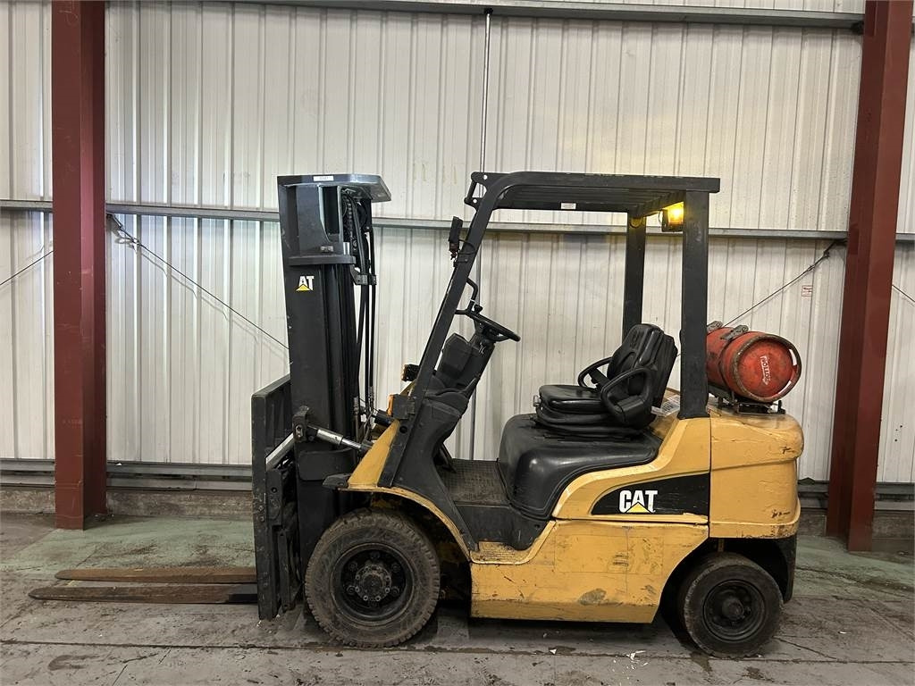 CAT GP25NT - LPG heftruck: afbeelding 1 CAT GP25NT - LPG heftruck: afbeelding 1