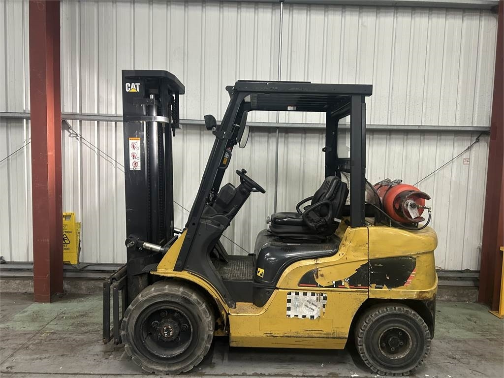 CAT GP35NT - LPG heftruck: afbeelding 1 CAT GP35NT - LPG heftruck: afbeelding 1