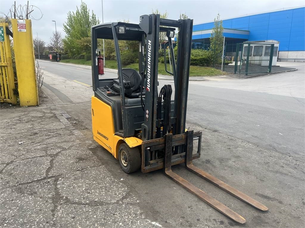 Jungheinrich EFG215 - Elektrische heftruck: afbeelding 3 Jungheinrich EFG215 - Elektrische heftruck: afbeelding 3