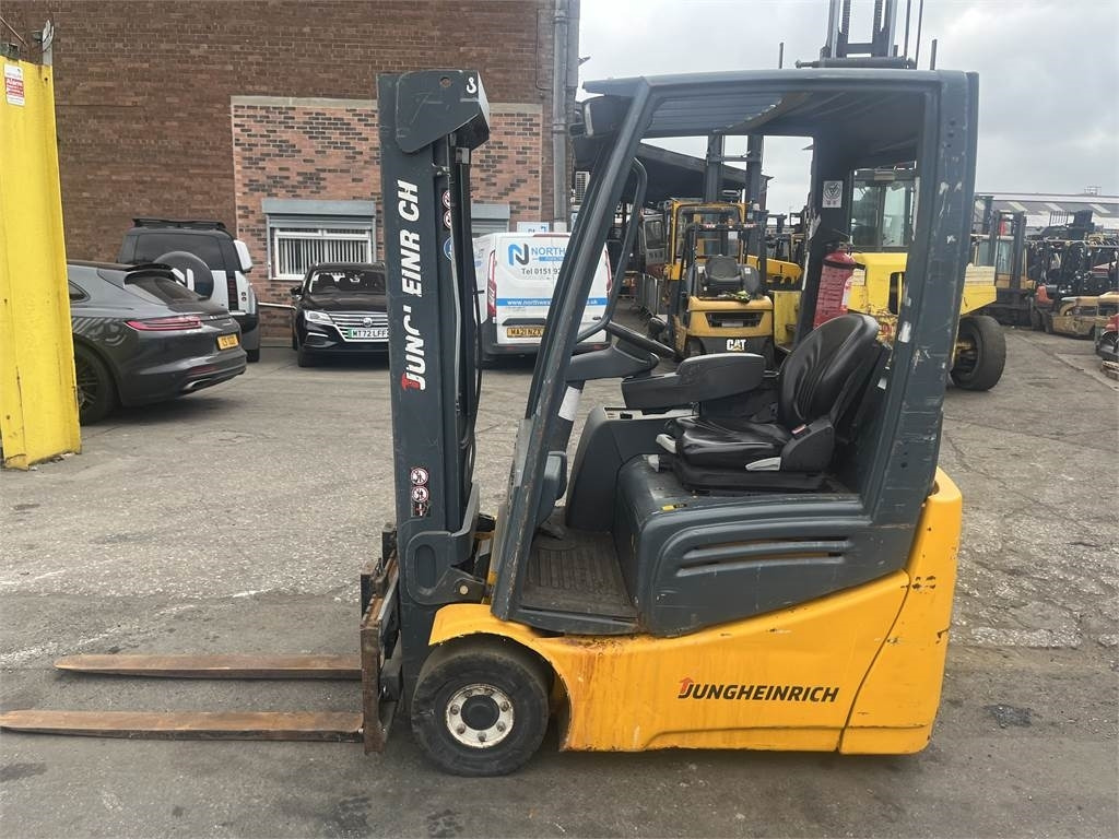 Jungheinrich EFG215 - Elektrische heftruck: afbeelding 1 Jungheinrich EFG215 - Elektrische heftruck: afbeelding 1