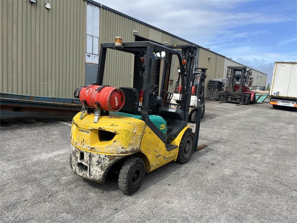 Komatsu FG25HT-16R - LPG heftruck: afbeelding 3 Komatsu FG25HT-16R - LPG heftruck: afbeelding 3